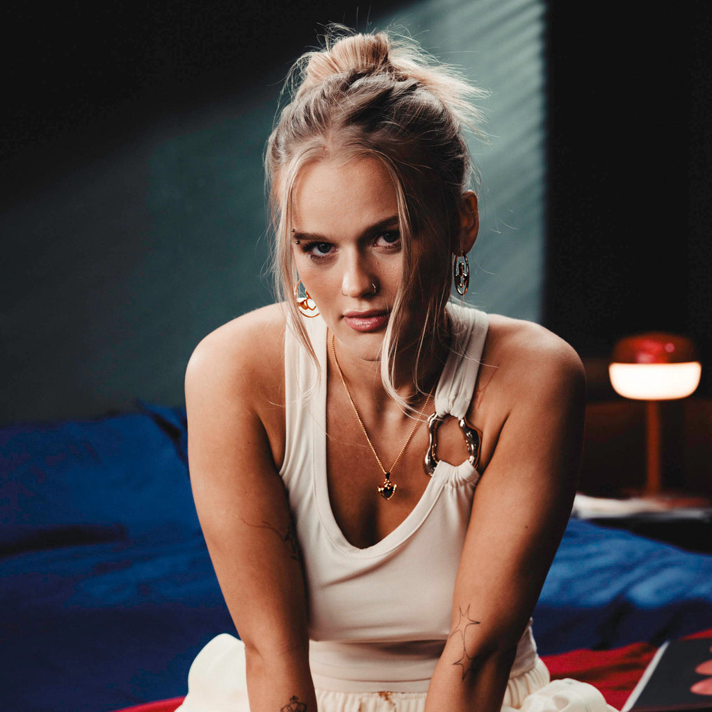 Chunky Heart Claddagh Necklace