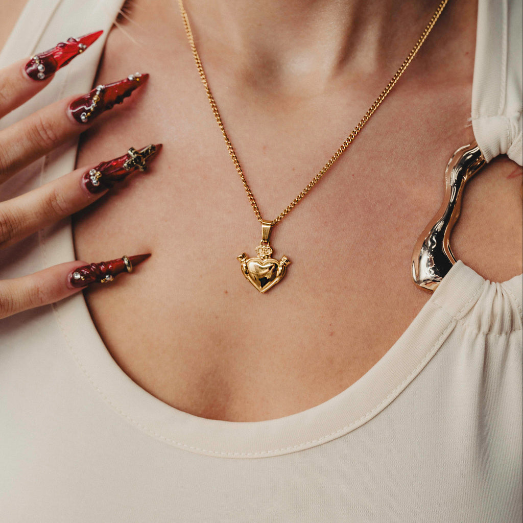 Chunky Heart Claddagh Necklace