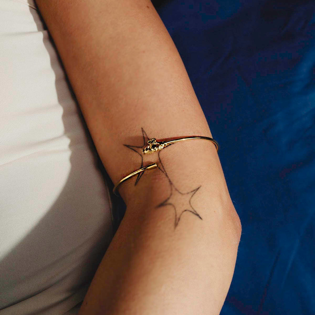 Claddagh Arm Bangle