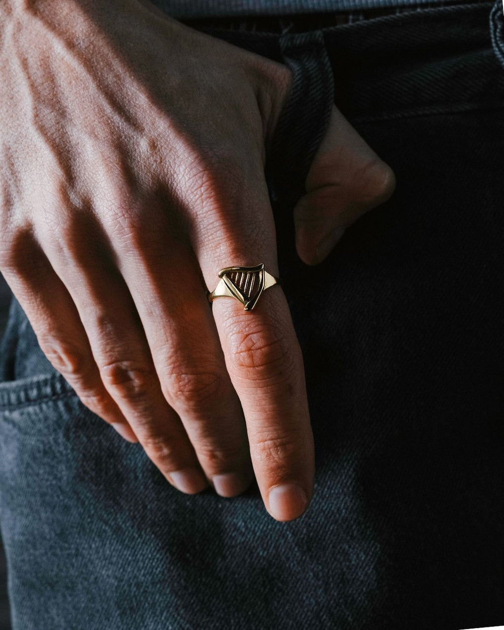 Harp Ring