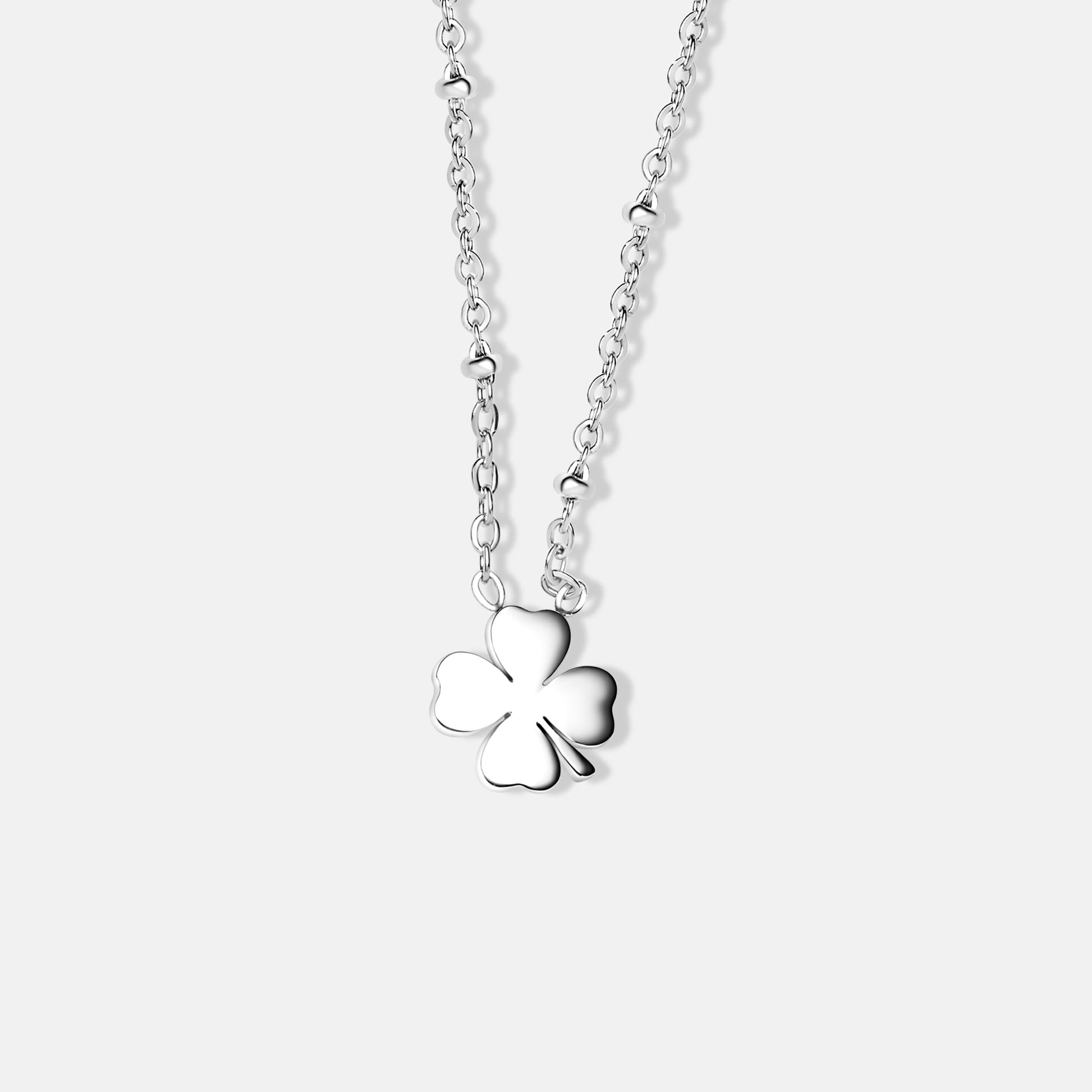 Fada's Clover Necklace