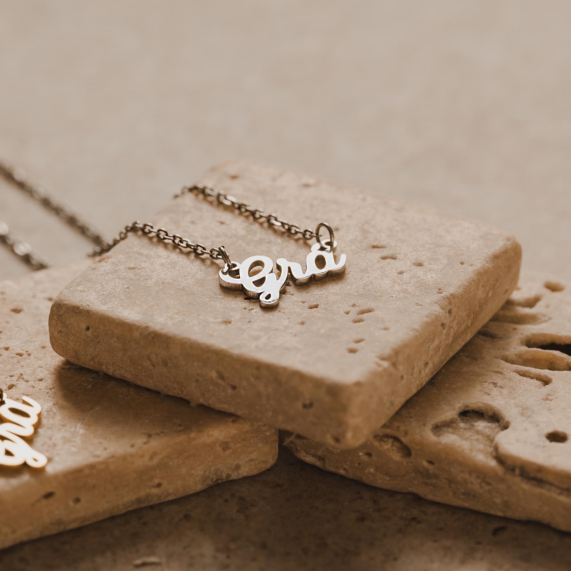 Grá Choker Necklace 