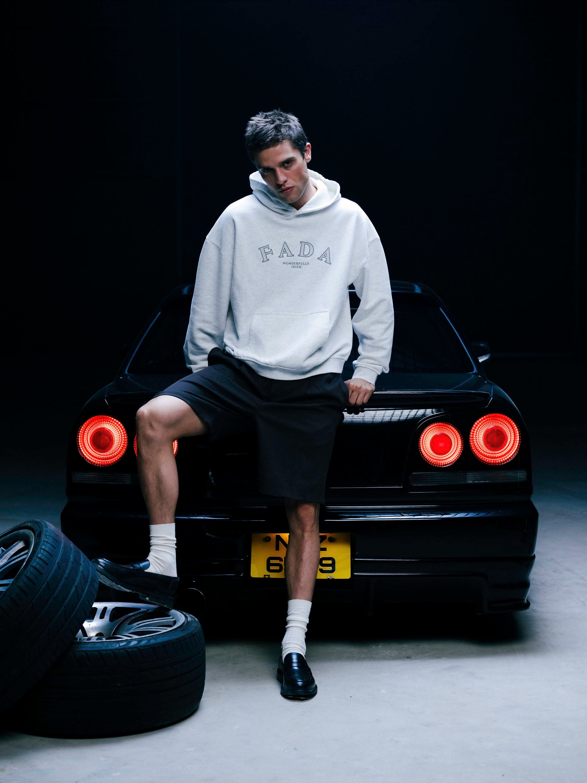 Fada's Oversized Hoodie Grey