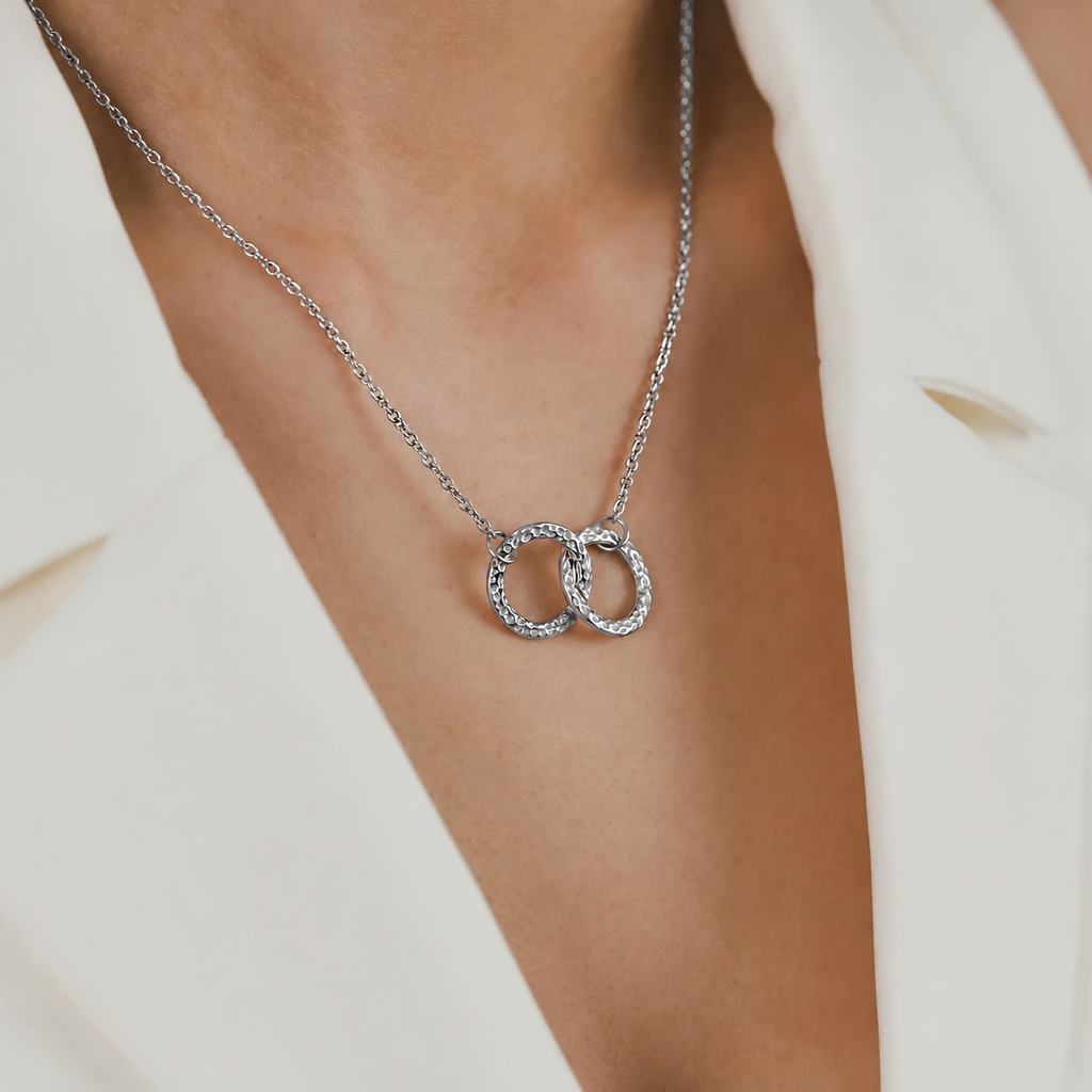 The Bond Necklace