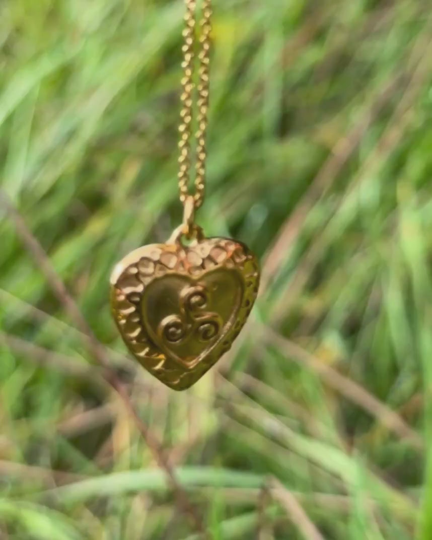 Triskele Necklace